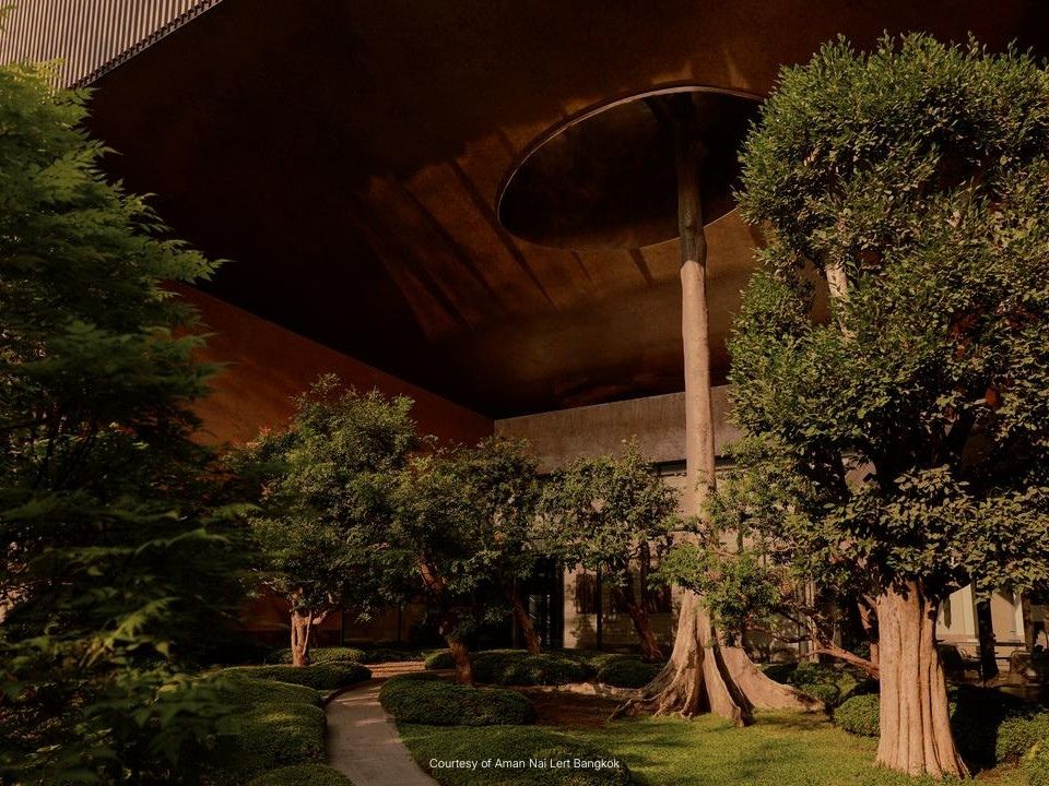 Semi outdoor court - Somphong Tree AMAN Nai Lert Bangkok